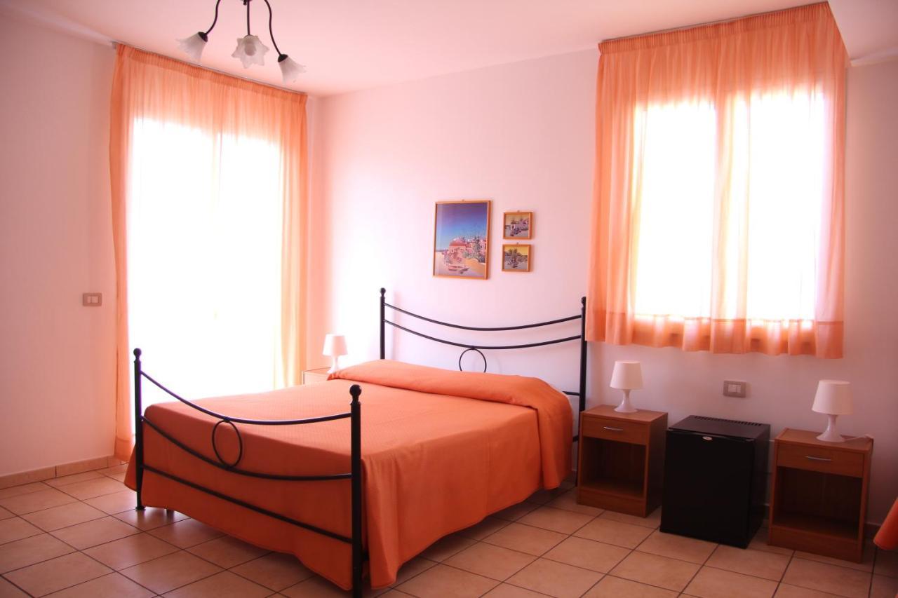 Fragolina B&B Furci Siculo Εξωτερικό φωτογραφία
