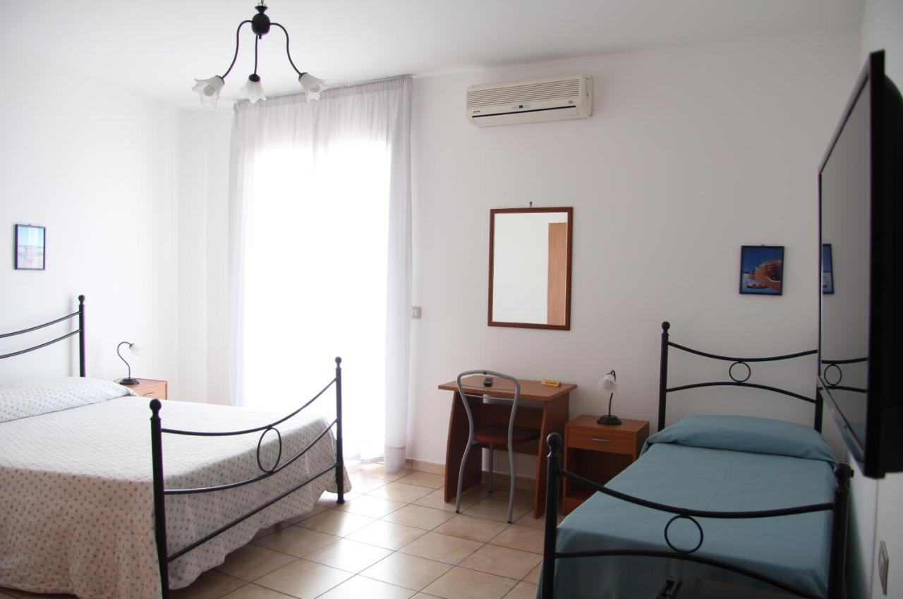 Fragolina B&B Furci Siculo Εξωτερικό φωτογραφία