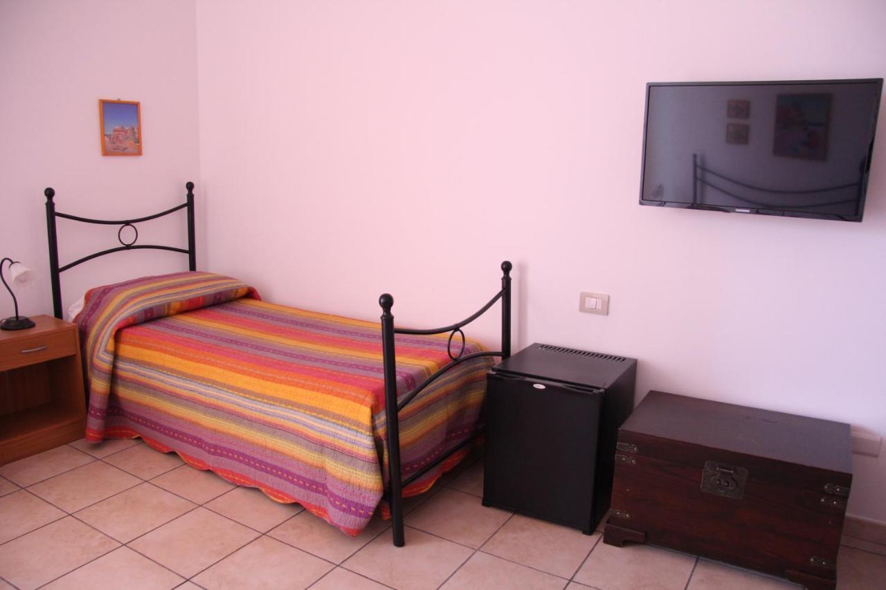 Fragolina B&B Furci Siculo Εξωτερικό φωτογραφία