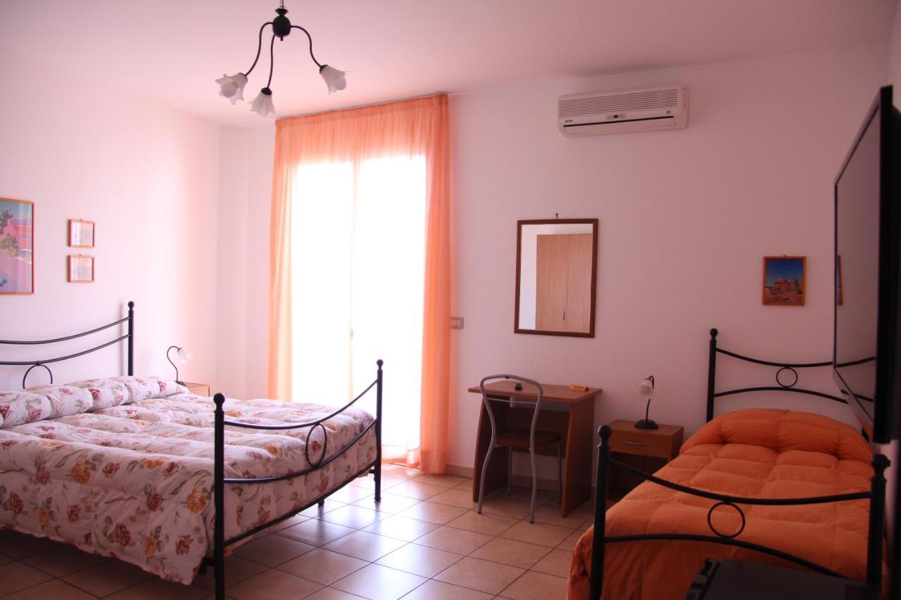 Fragolina B&B Furci Siculo Εξωτερικό φωτογραφία