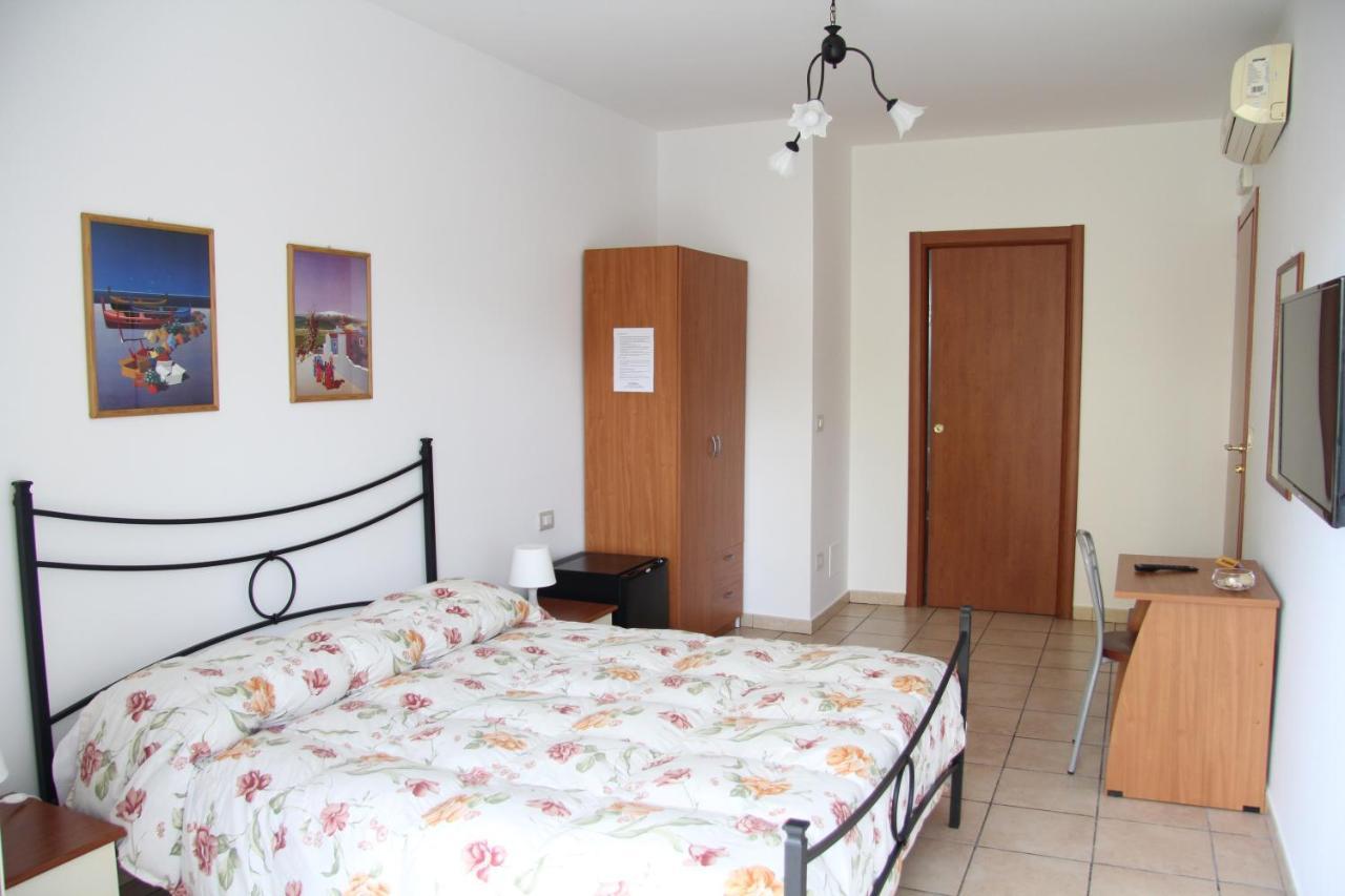 Fragolina B&B Furci Siculo Εξωτερικό φωτογραφία