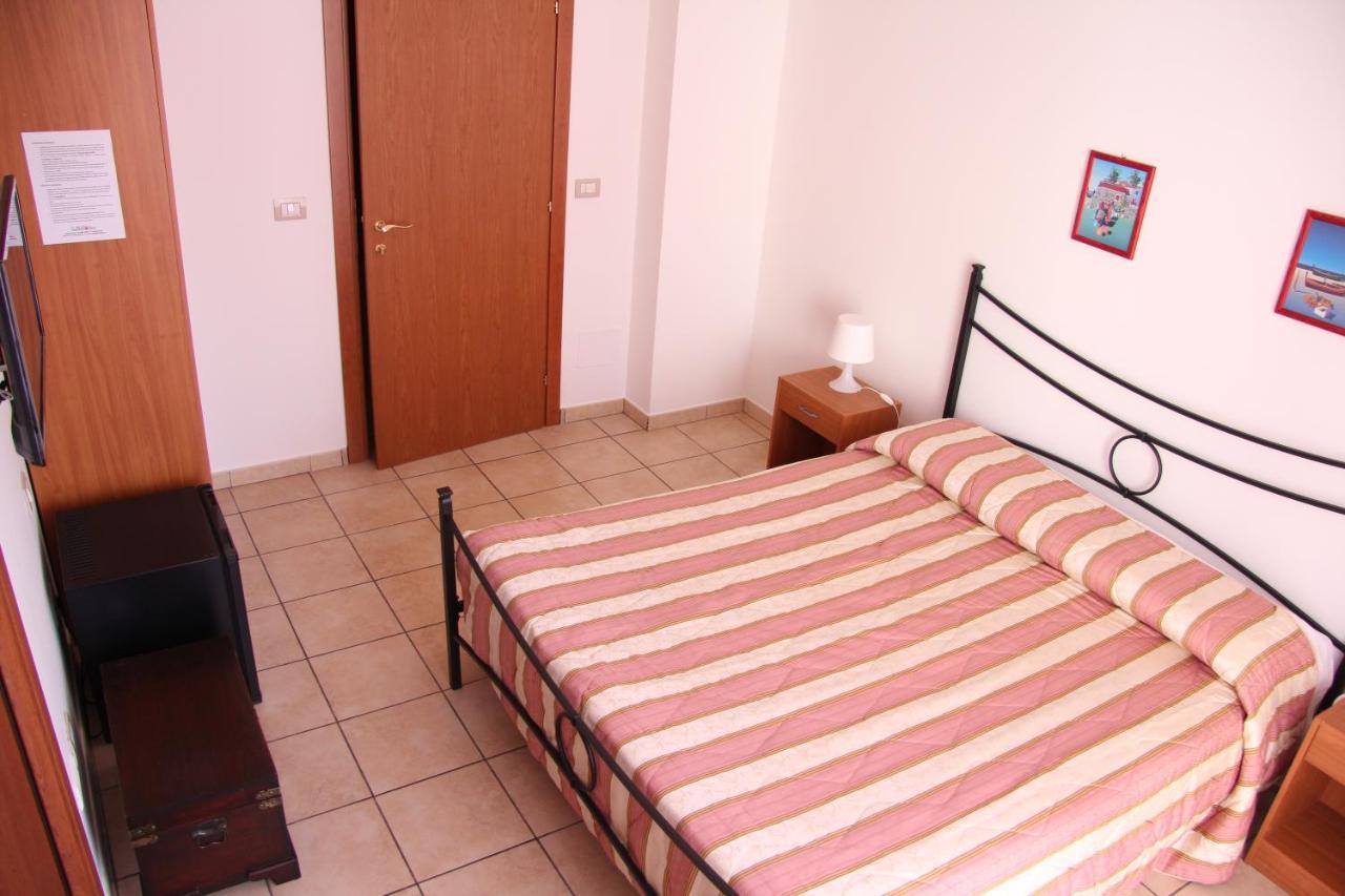 Fragolina B&B Furci Siculo Εξωτερικό φωτογραφία